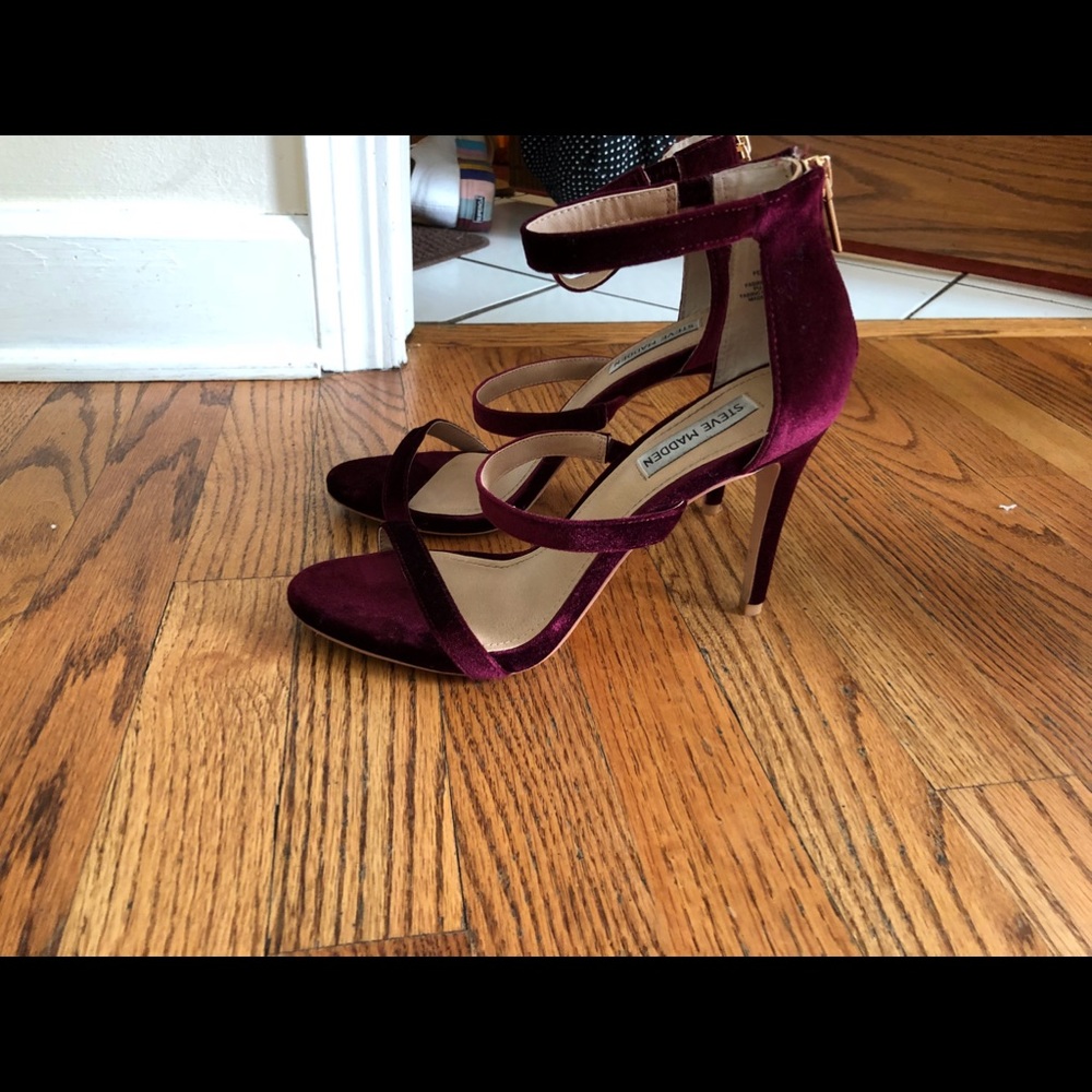 Steve Madden Velvet Maroon Heels